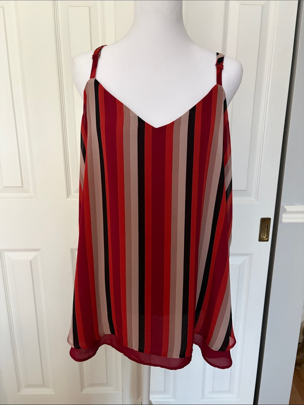 Torrid Multi-Stripe V-Neck Tank Top Size 0 (Size 12 or Large)